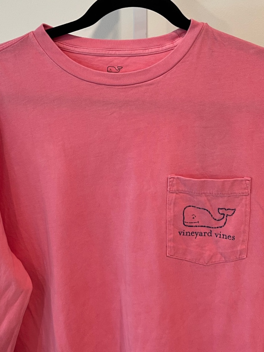 NWT Vineyard Vines Pink and Blue Long Sleeve Pocket Tee Shirt Mens Sz Medium - Picture 2 of 12